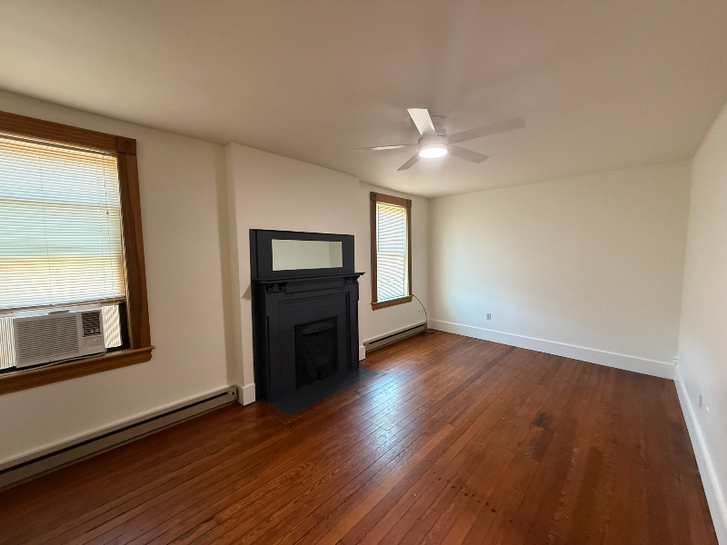 265 N Limestone - Photo 7 of 20