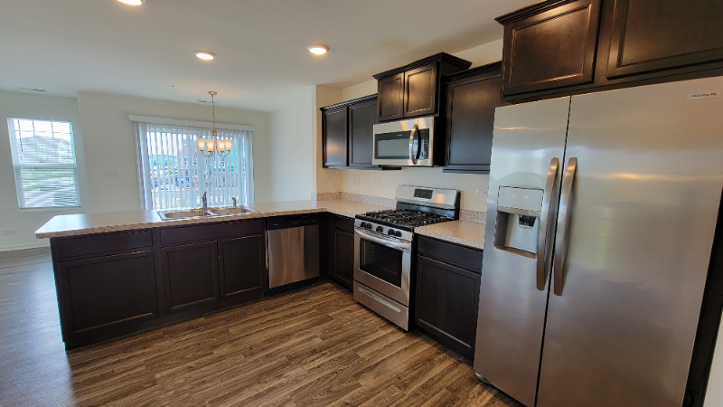 200 Goldenrod Dr - Photo 3 of 20