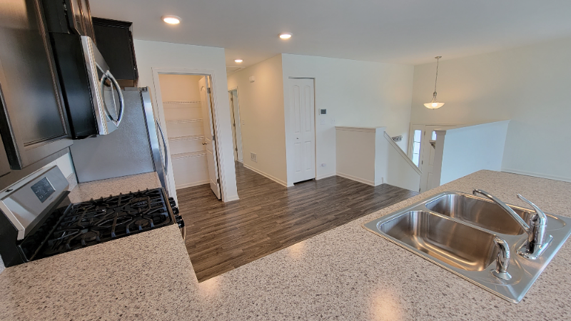 200 Goldenrod Dr - Photo 6 of 20