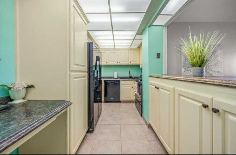 740 Weston Rd #810B - Photo 3 of 12