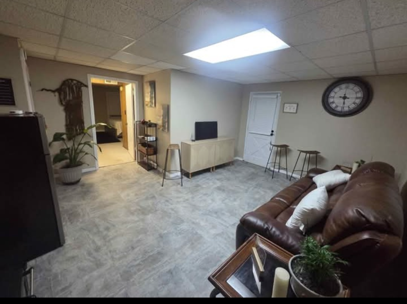 780 Captain Kell Dr - Photo 2 of 6