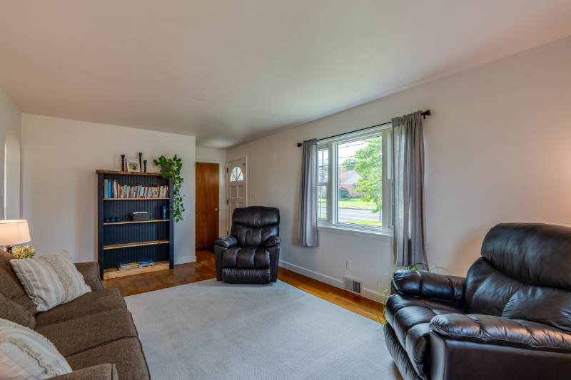 1312 S 5th Ave - Photo 2 of 19