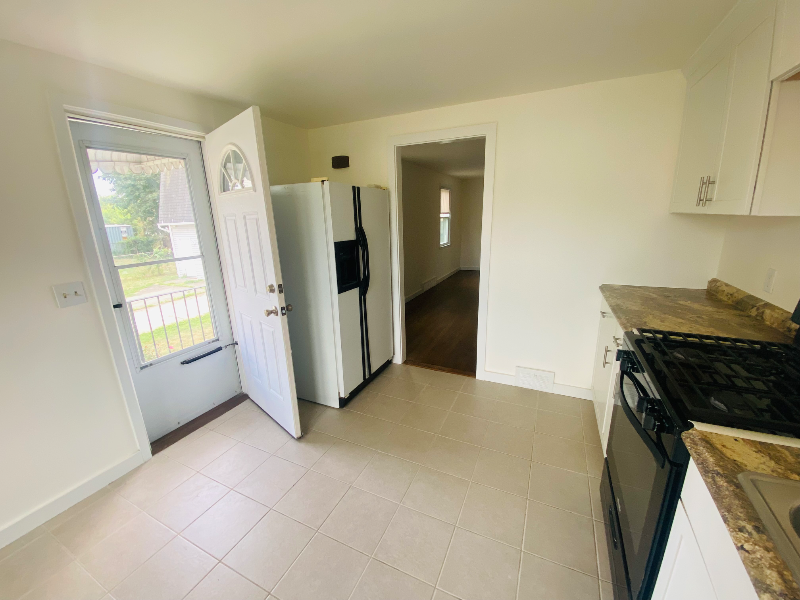 35 Harding Ave - Photo 3 of 19