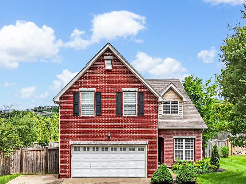 1016 Riverspring Dr - Photo 2 of 18