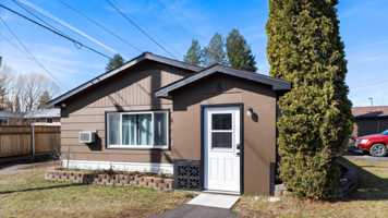 featured image of 1022 9th St W #5