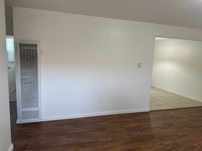 5136 1/4 Clara St - Photo 4 of 17