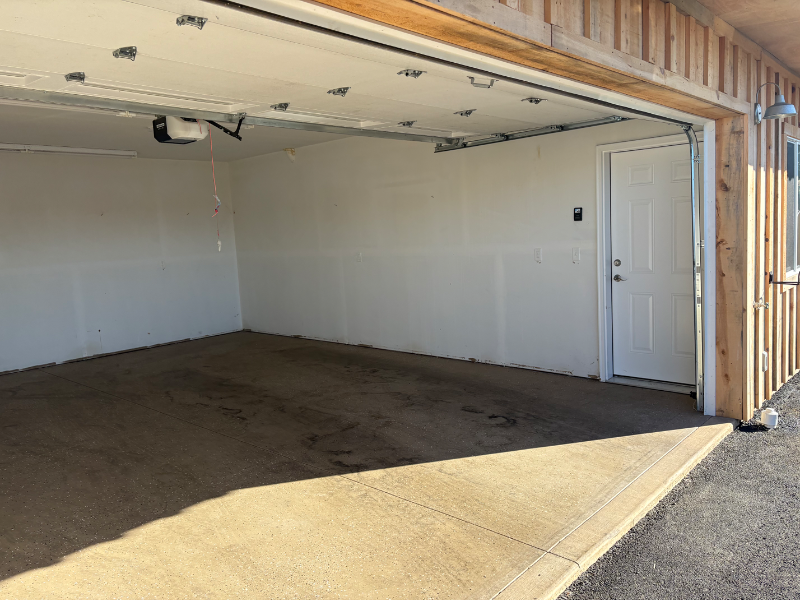 682 Elm Ave #682ELM - Photo 3 of 20