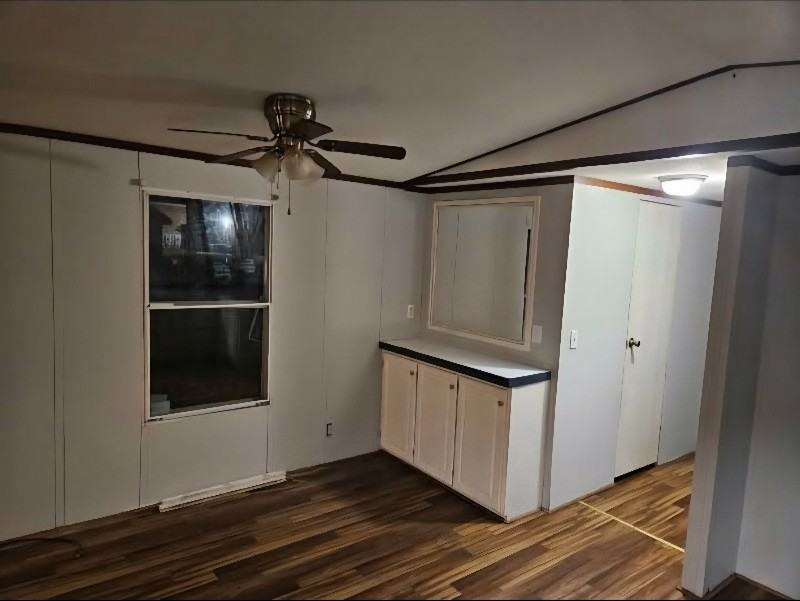 410 Brown St #17 - Photo 3 of 12