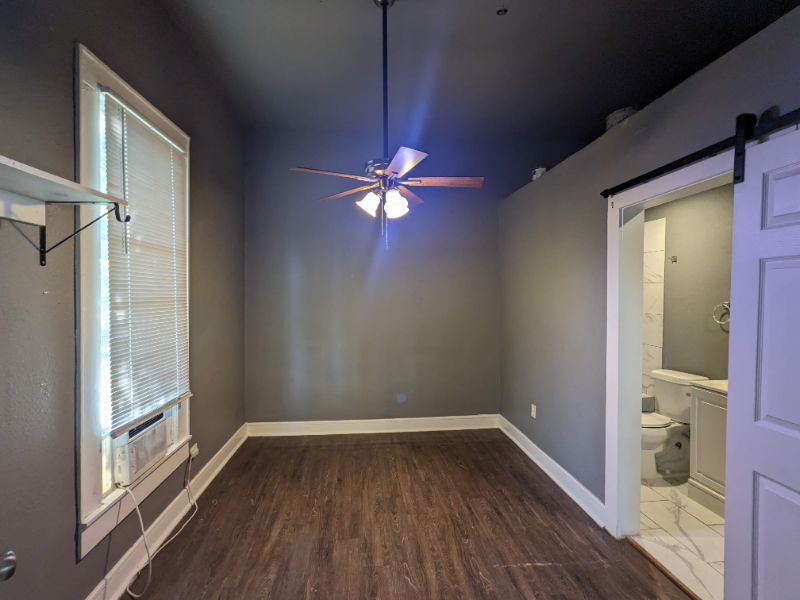 225 W Monterey St #A - Photo 7 of 11