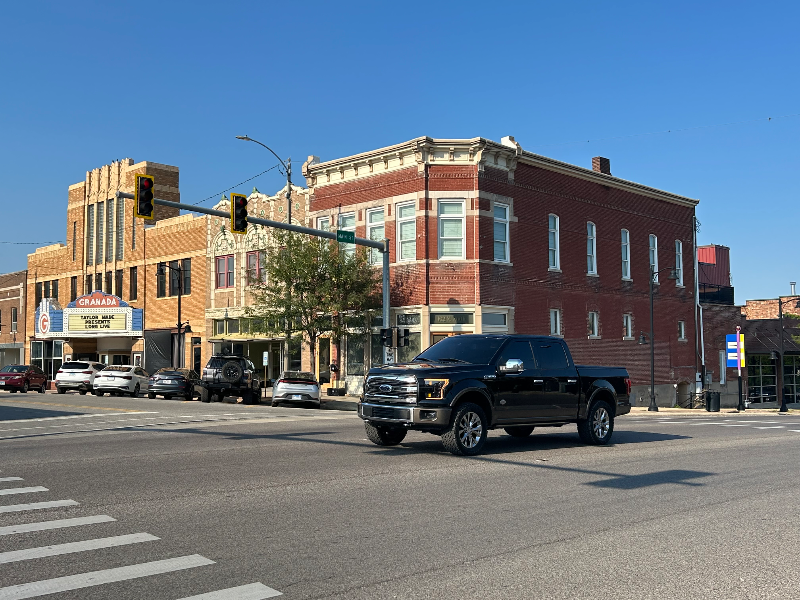 102 N 9th St #1 - Photo 2 of 10