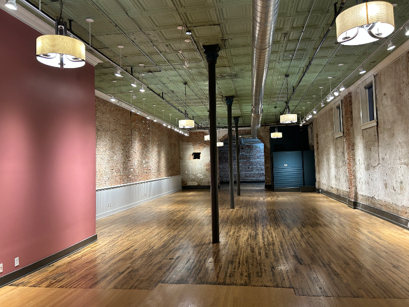 102 N 9th St #1 - Photo 3 of 10