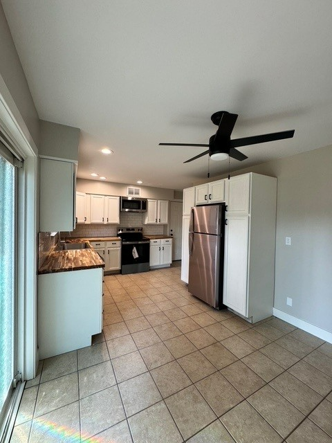 8479 Northport Dr - Photo 2 of 10