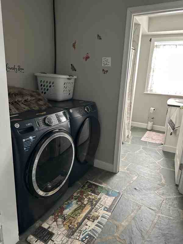 141 Hazel Rd - Photo 7 of 9