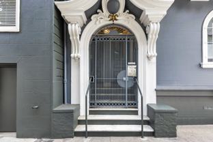 Oak Shrader Apartments - Photo 1 of 1