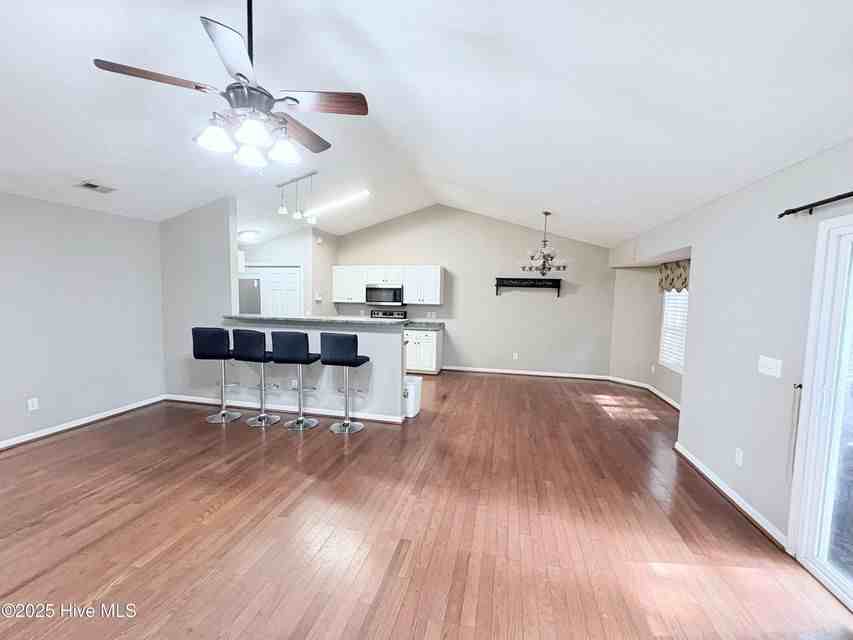 110 Sycamore Drive - Photo 5 of 20