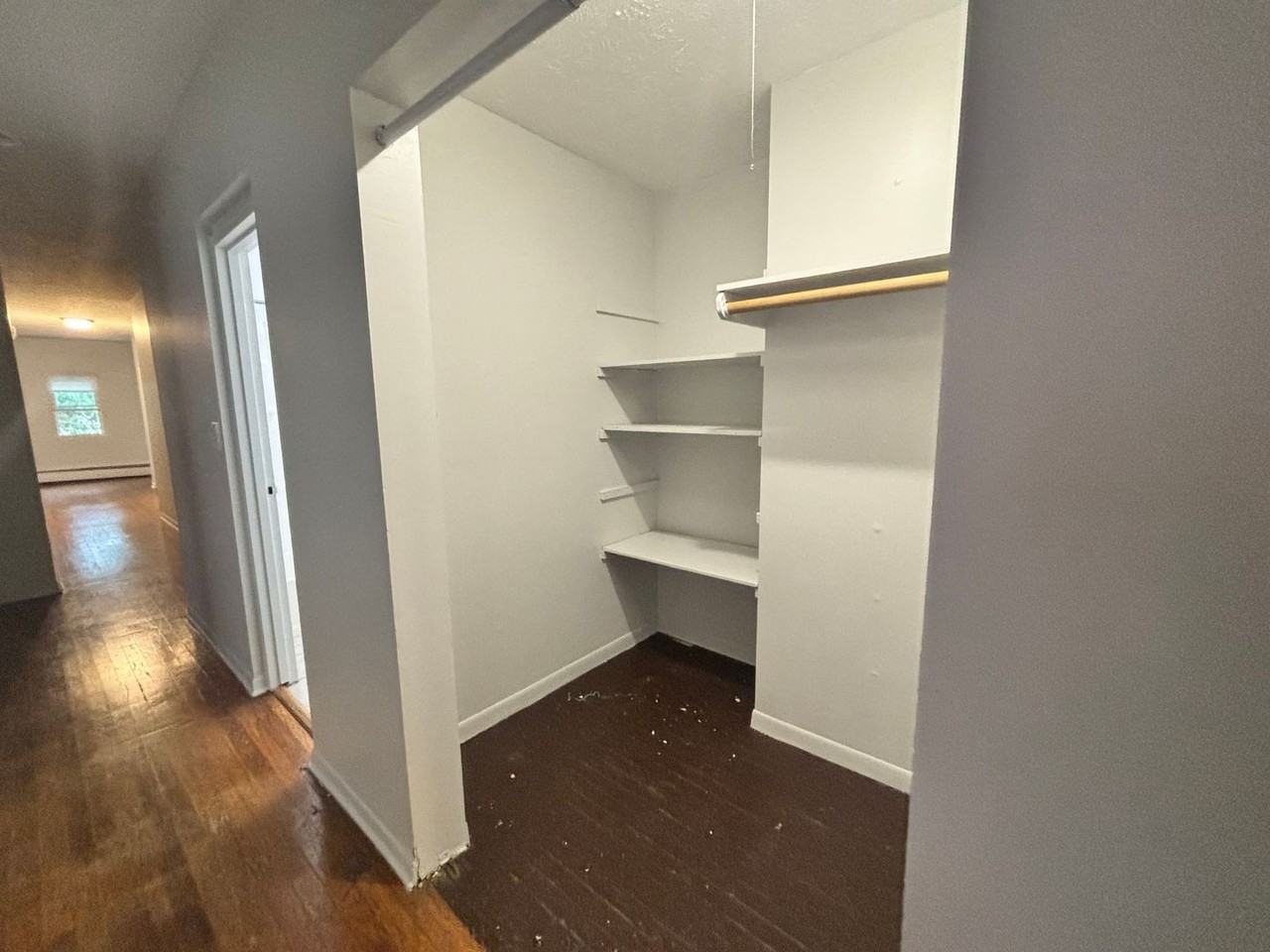 1089 Worthington St - Photo 6 of 9