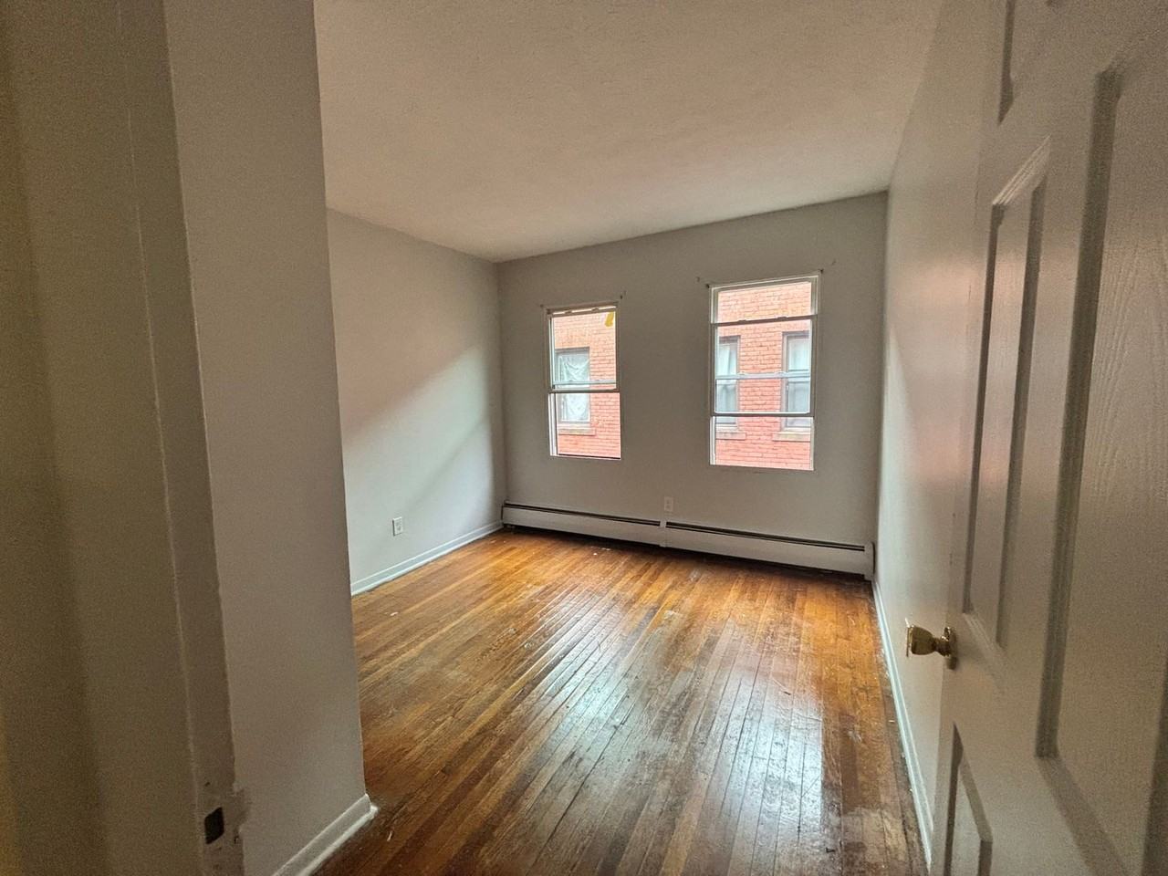 1089 Worthington St - Photo 7 of 9
