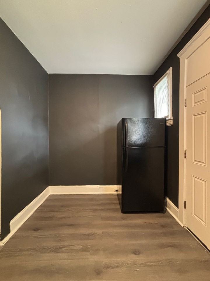 3023 W Belvedere Ave - Photo 6 of 7