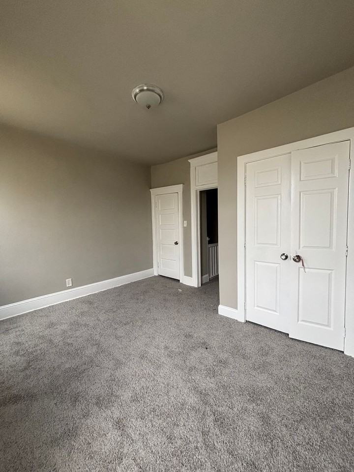 3023 W Belvedere Ave - Photo 7 of 7