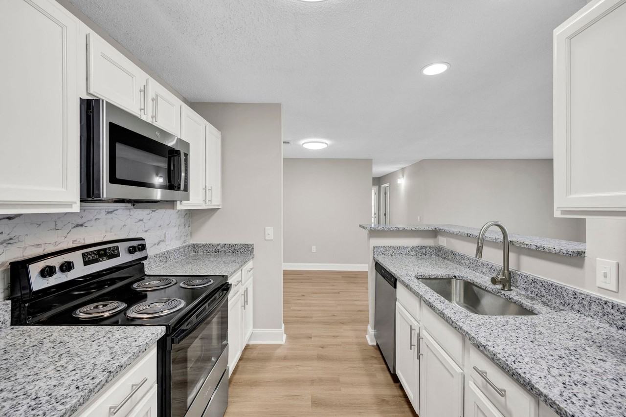 Palmetto Ridge - Photo 7 of 50