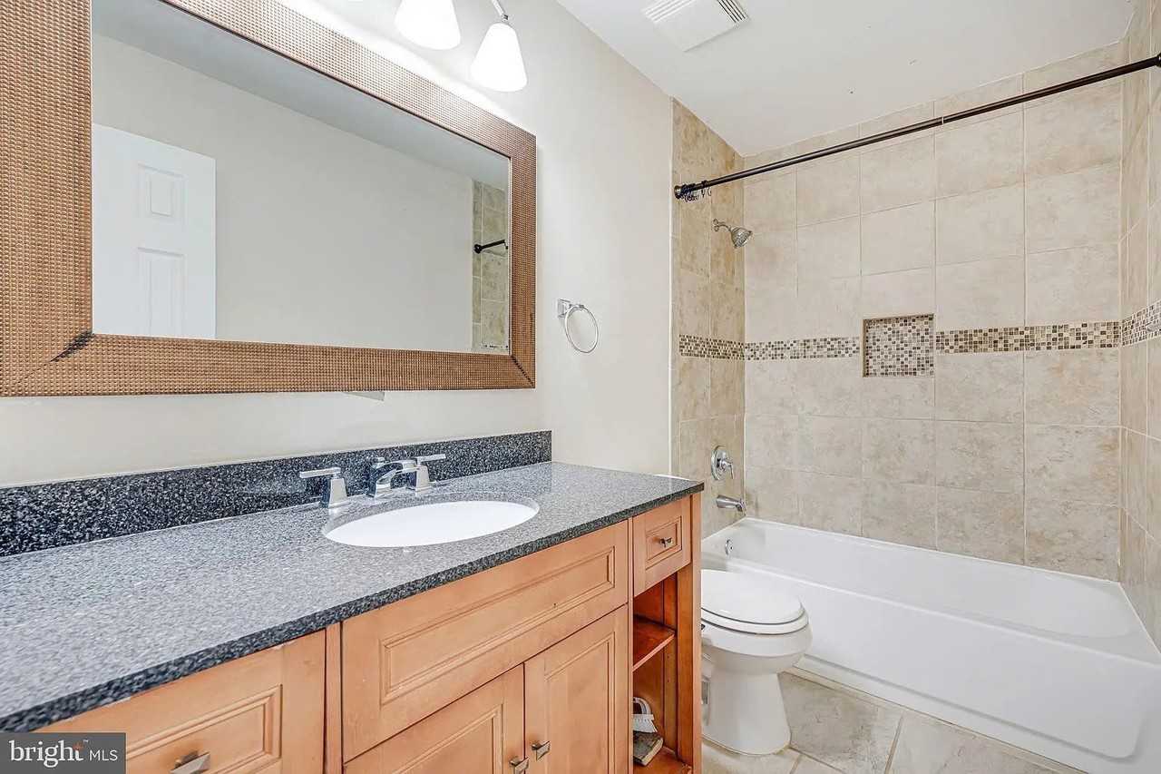 7 Apple Blossom Ct #NA - Photo 2 of 6