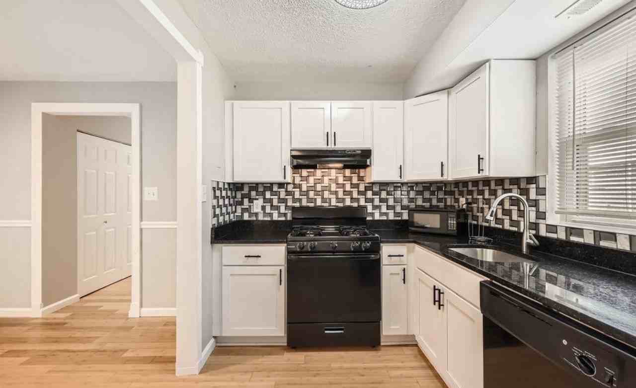11921 Tarragon Rd #F - Photo 5 of 16