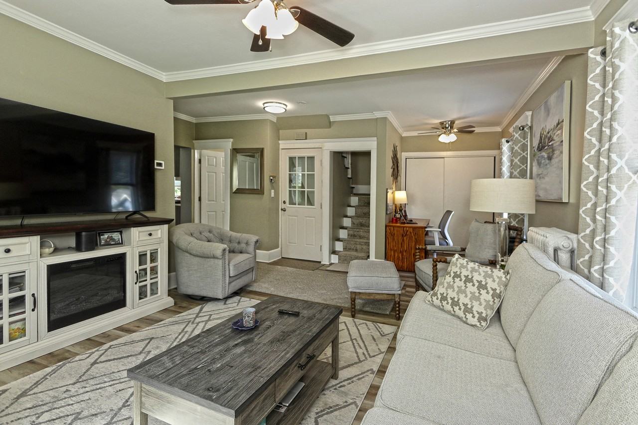 10 Noble Ave #10 - Photo 3 of 29