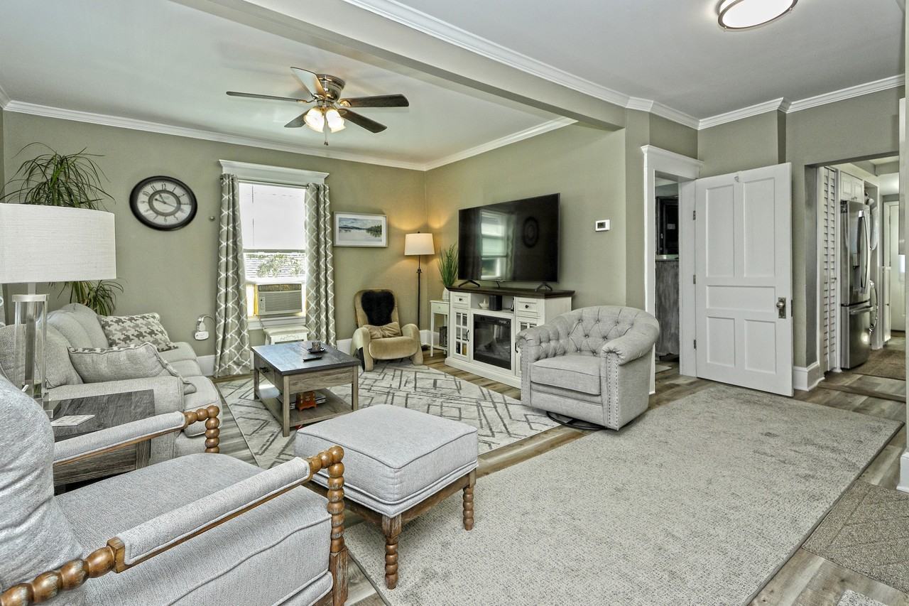 10 Noble Ave #10 - Photo 4 of 29