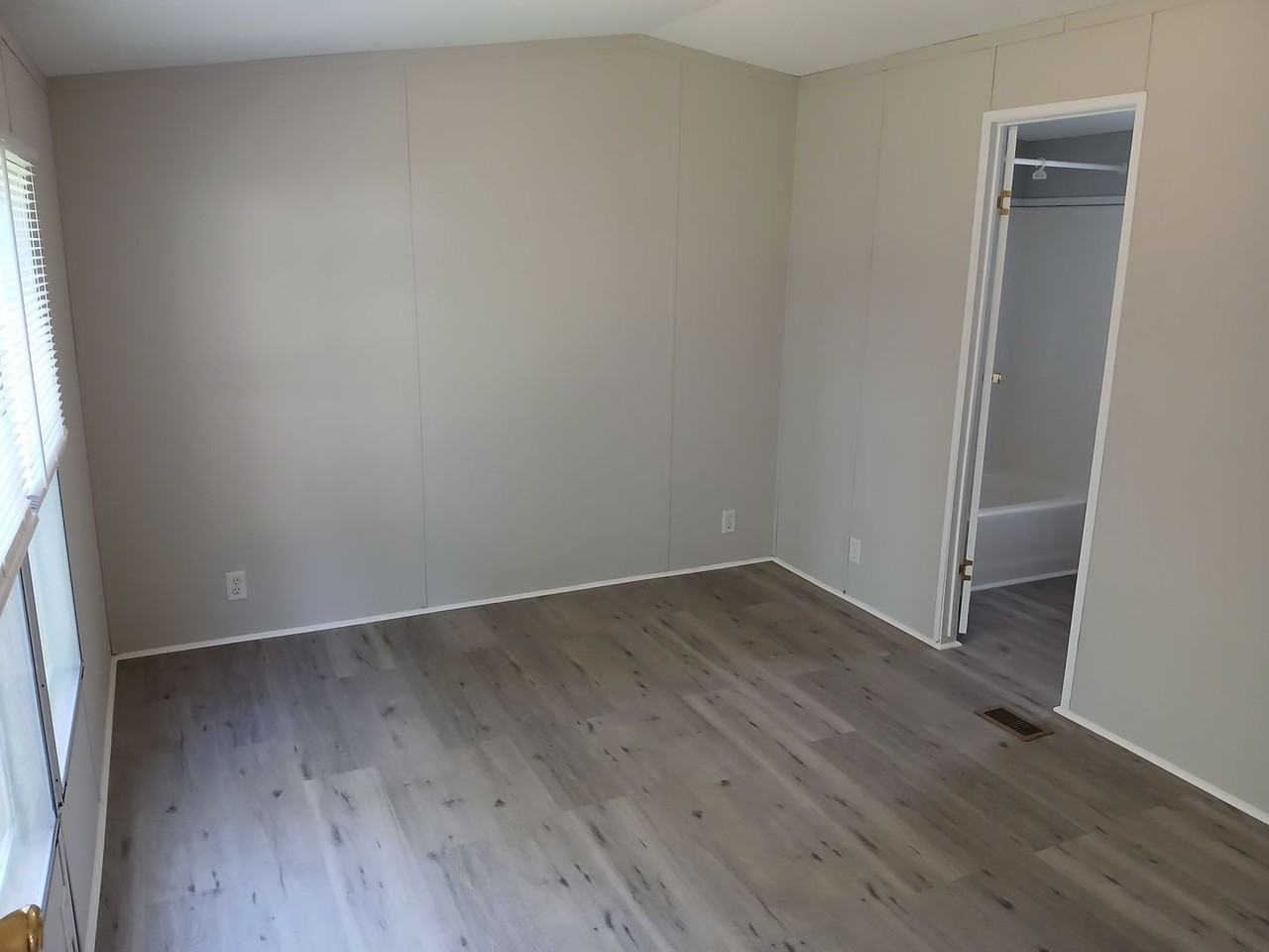 133 Milligan Avenue #1-8 - Photo 4 of 19