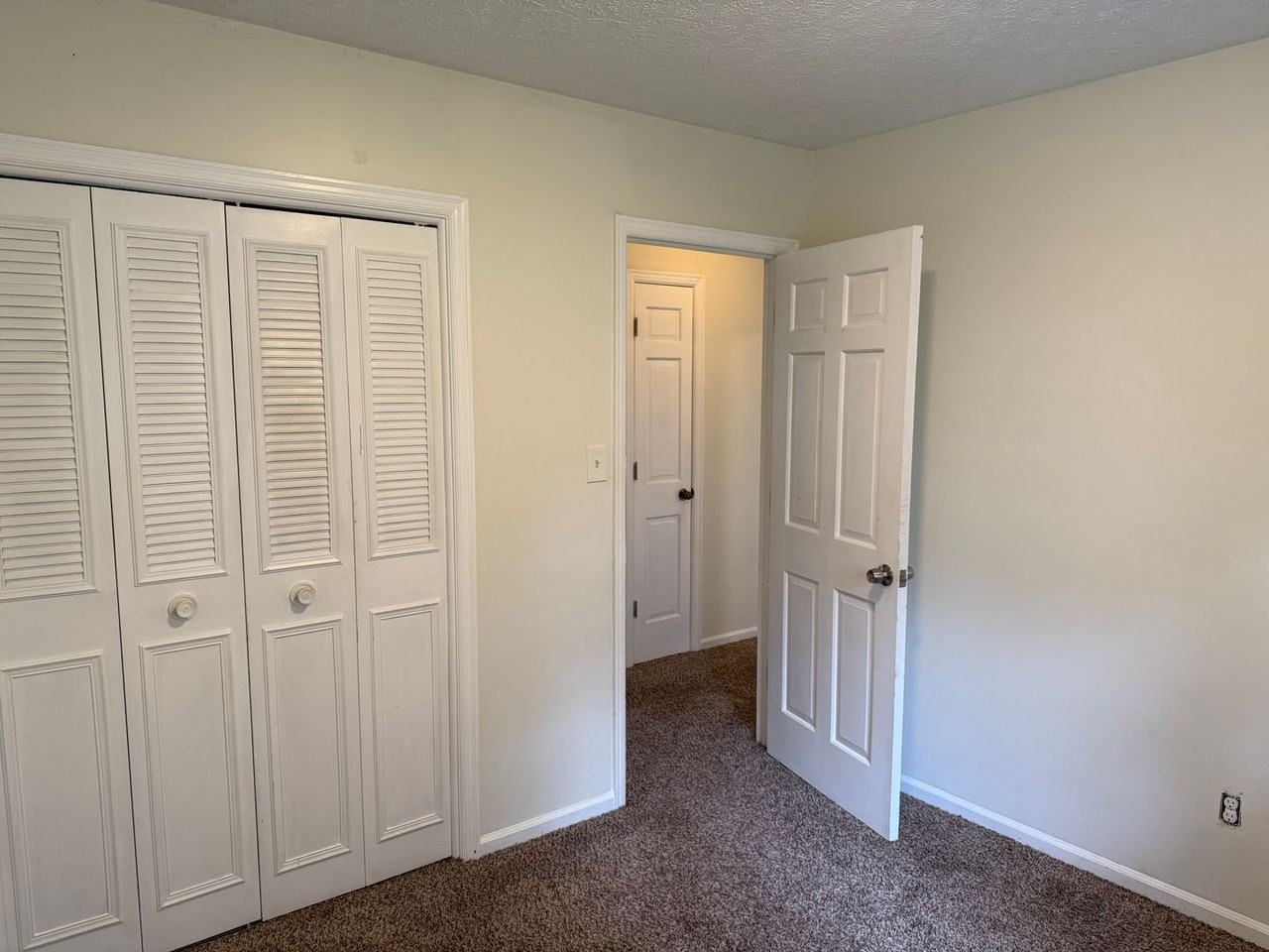 1419 Tunbridge Rd - Photo 7 of 10