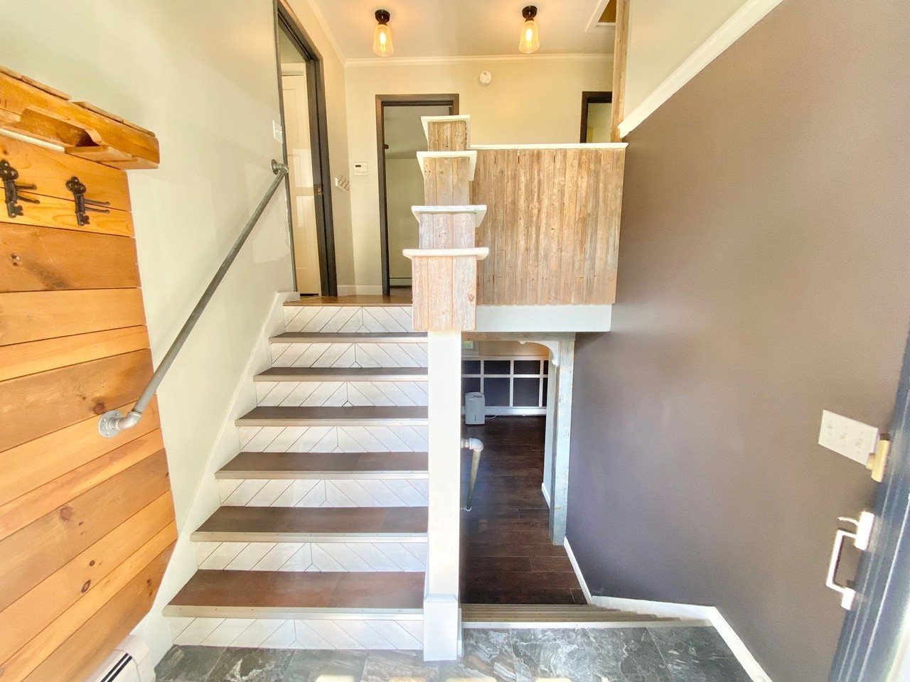 235 Pleasant Ave - Photo 7 of 19