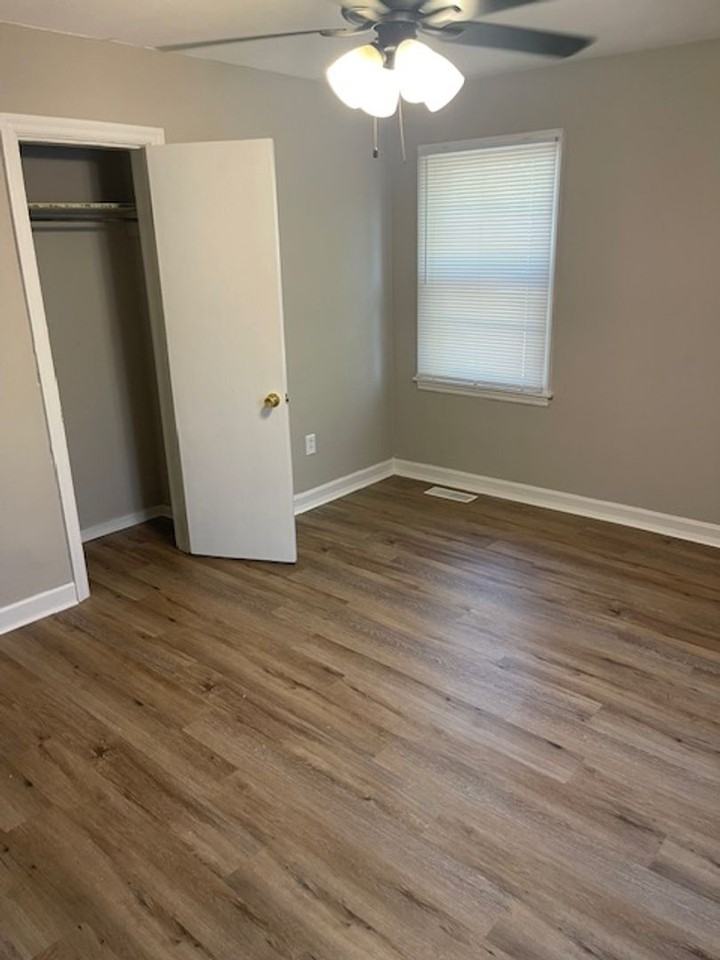 1237 Durbin St - Photo 4 of 5