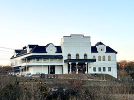 featured image of 2849 Gretna Rd