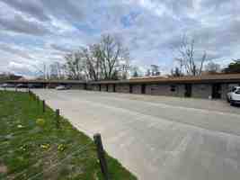 featured image of 907 S Broadway St