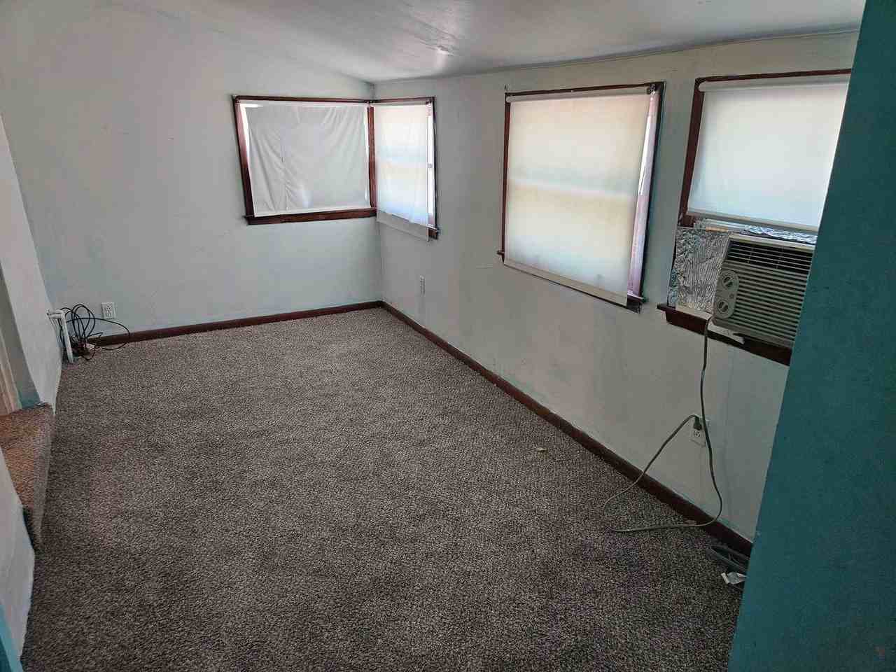 109 East Stewart Road - Photo 7 of 26