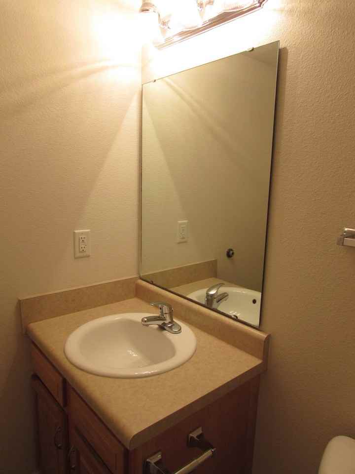 107 Andrews Dr - Photo 5 of 33