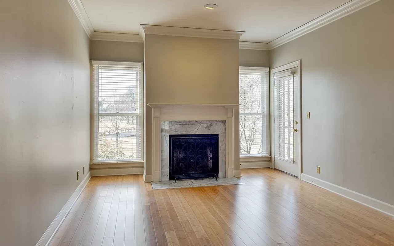 102 Sloan Rd - Photo 2 of 19
