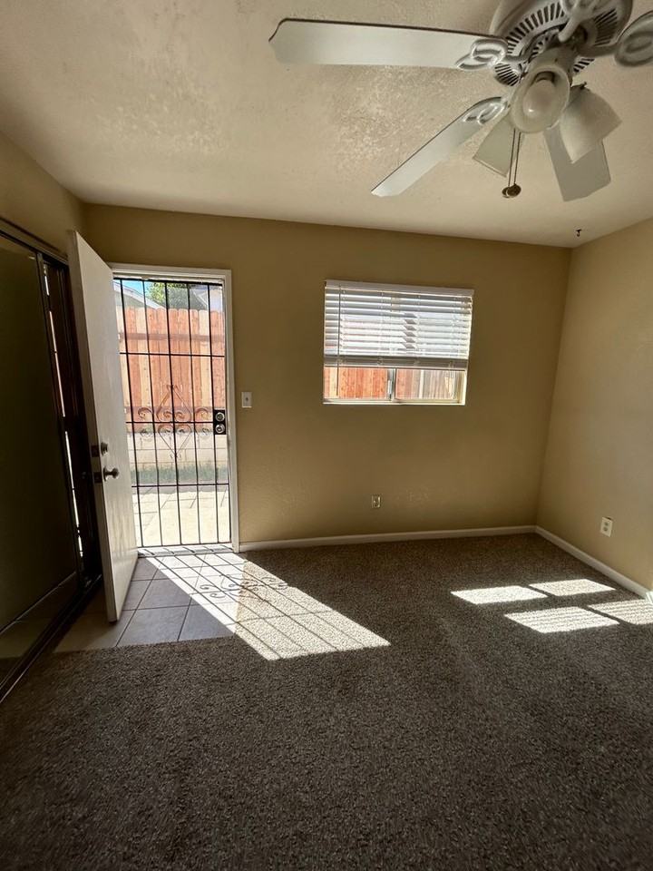 1116 Miller Ln - Photo 6 of 14