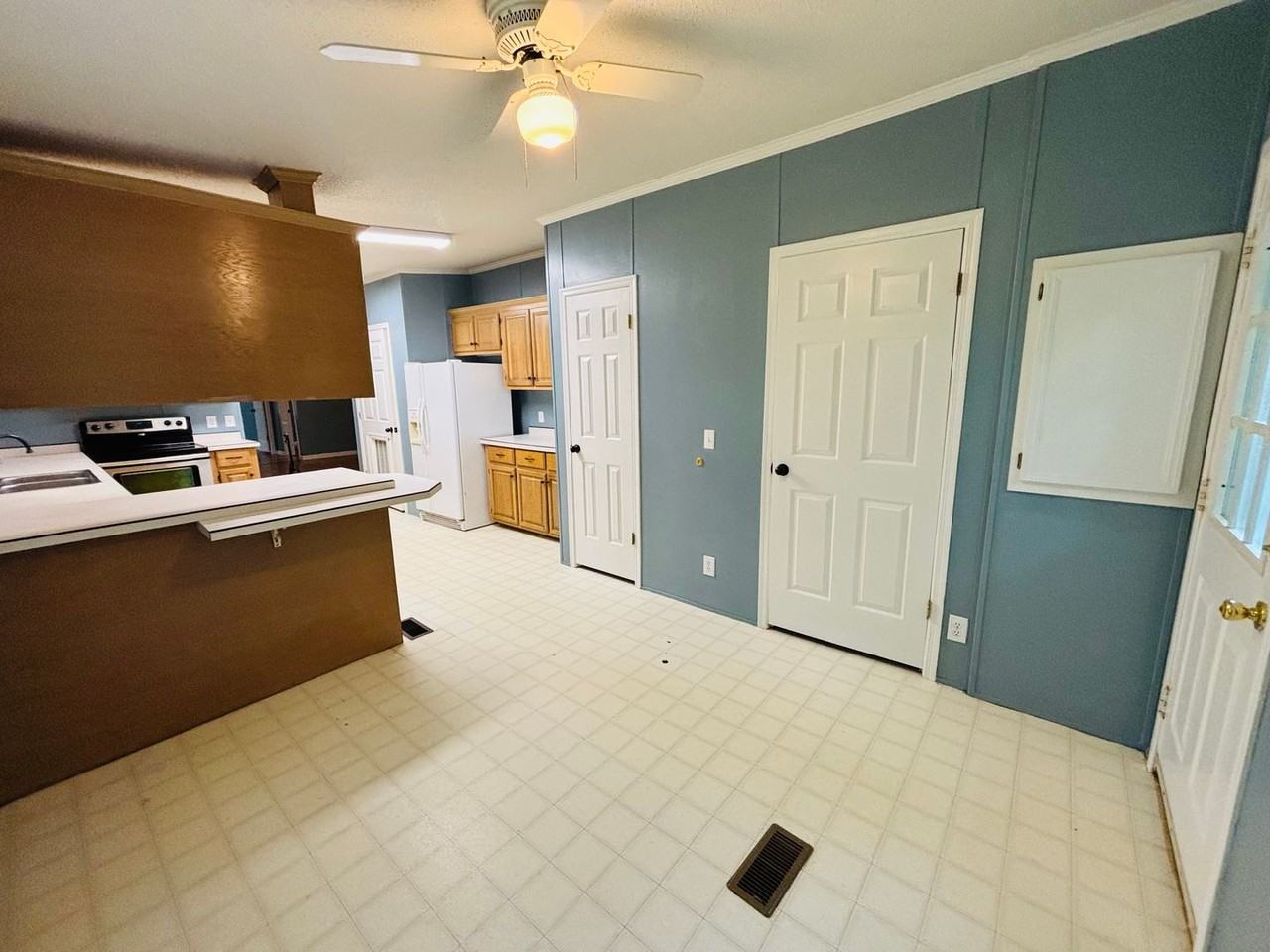 4780 Prices Fork Rd - Photo 4 of 20