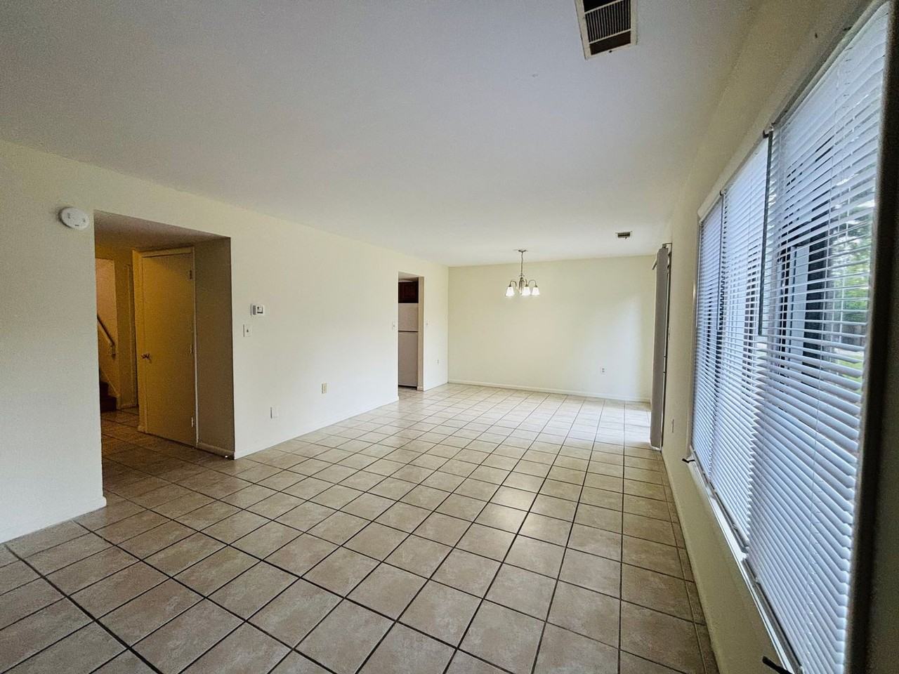 310 Shenandoah Cir - Photo 7 of 17