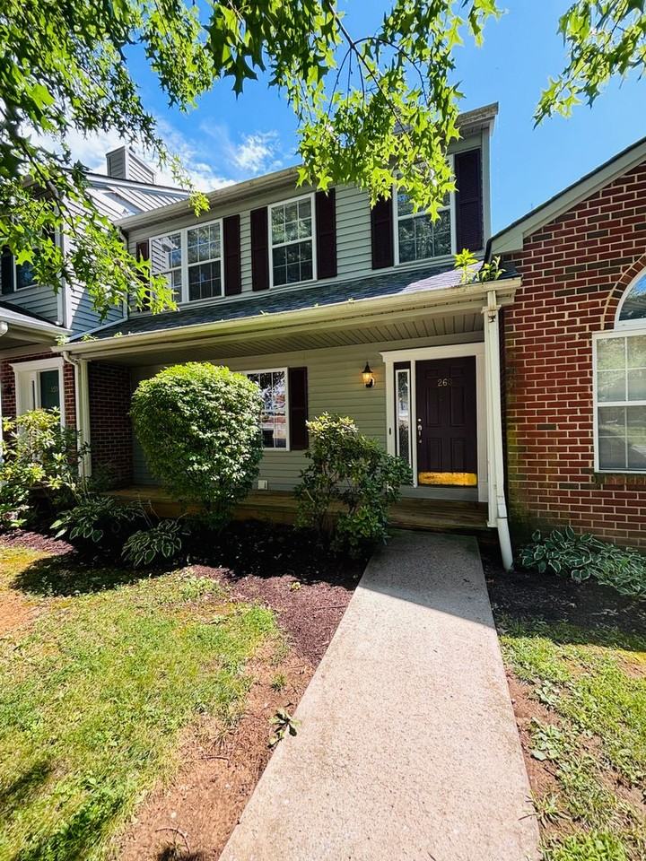 260 Bronze Leaf Dr - Photo 2 of 23