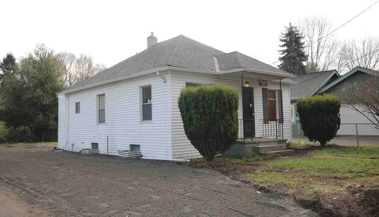 11630 42nd Ave S - Photo 2 of 18