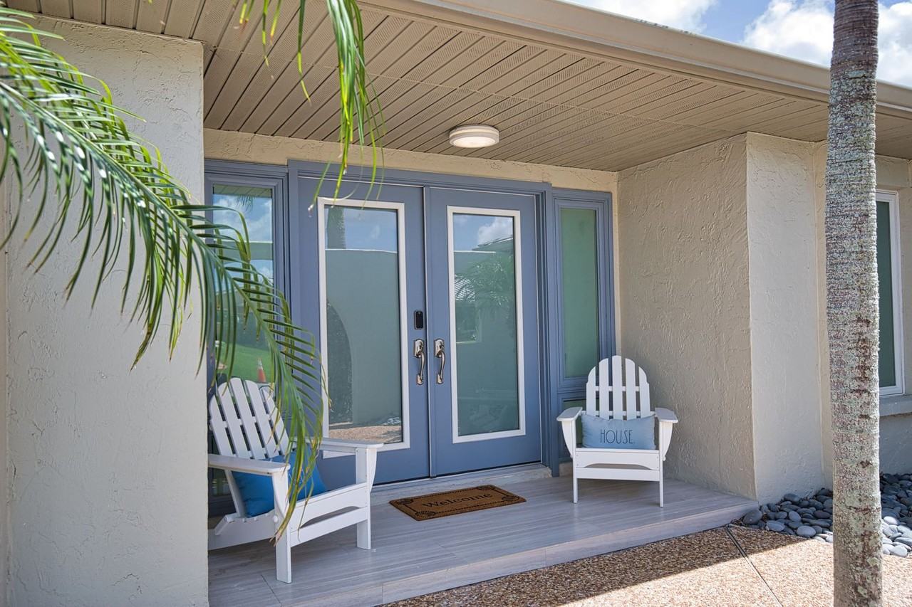 514 Everglades Drive - Photo 4 of 50