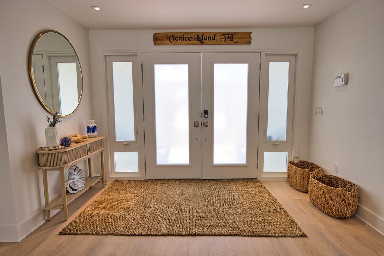 514 Everglades Drive - Photo 5 of 50