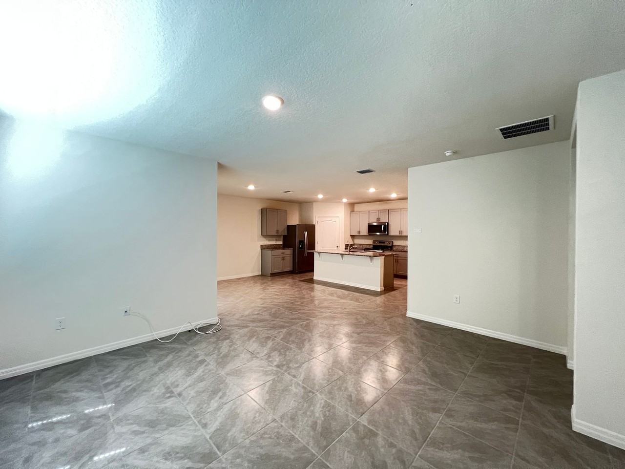 536 Emily Glen Street - Photo 4 of 29