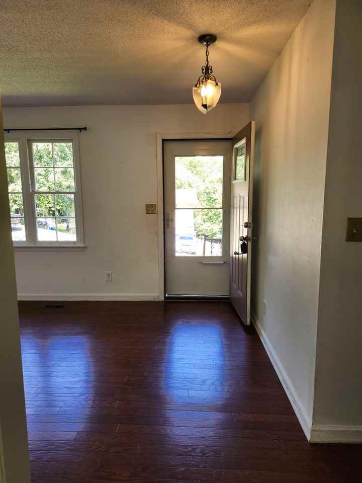 8429 Dunnhill Ln - Photo 2 of 19