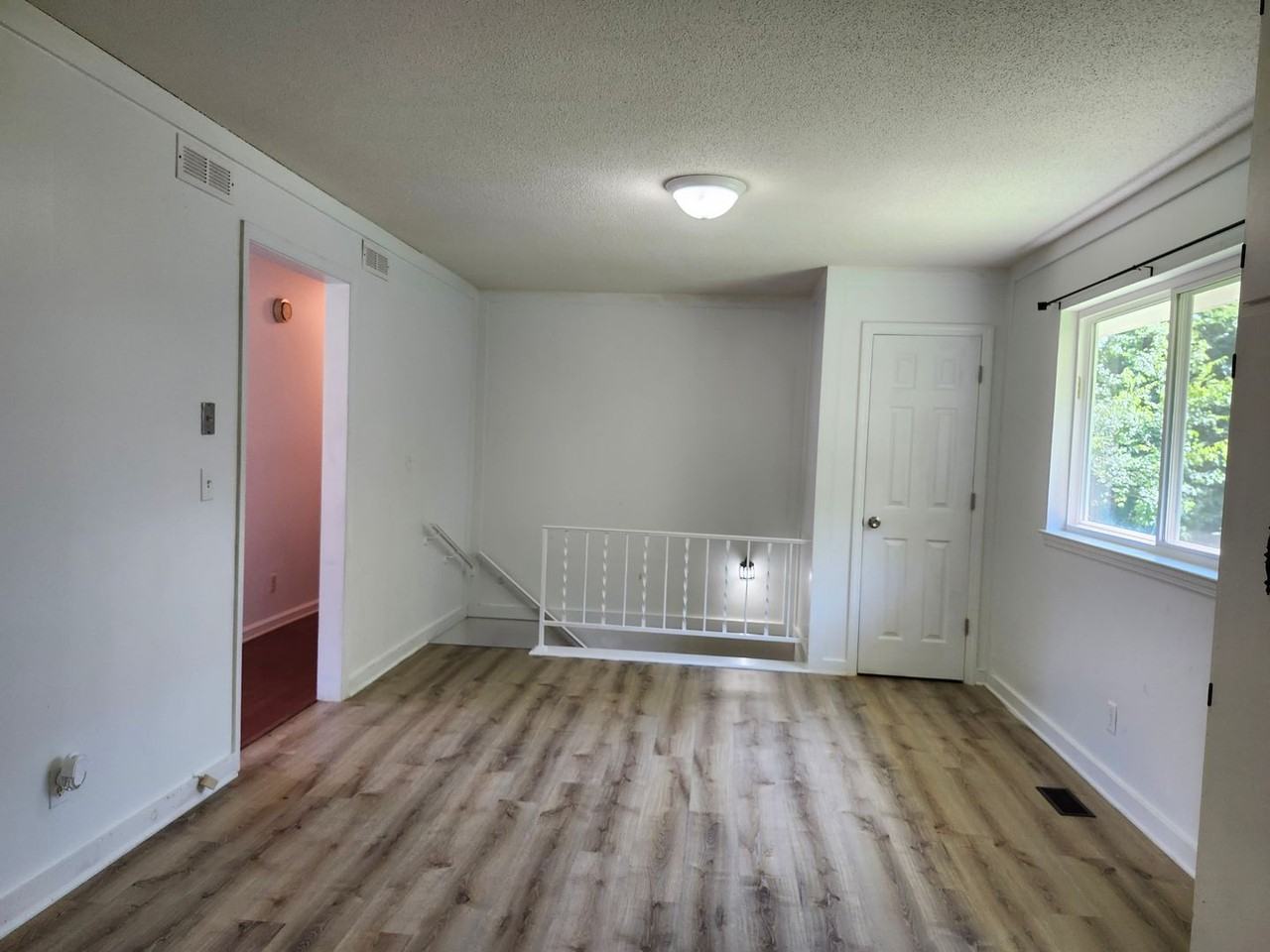 8429 Dunnhill Ln - Photo 3 of 19