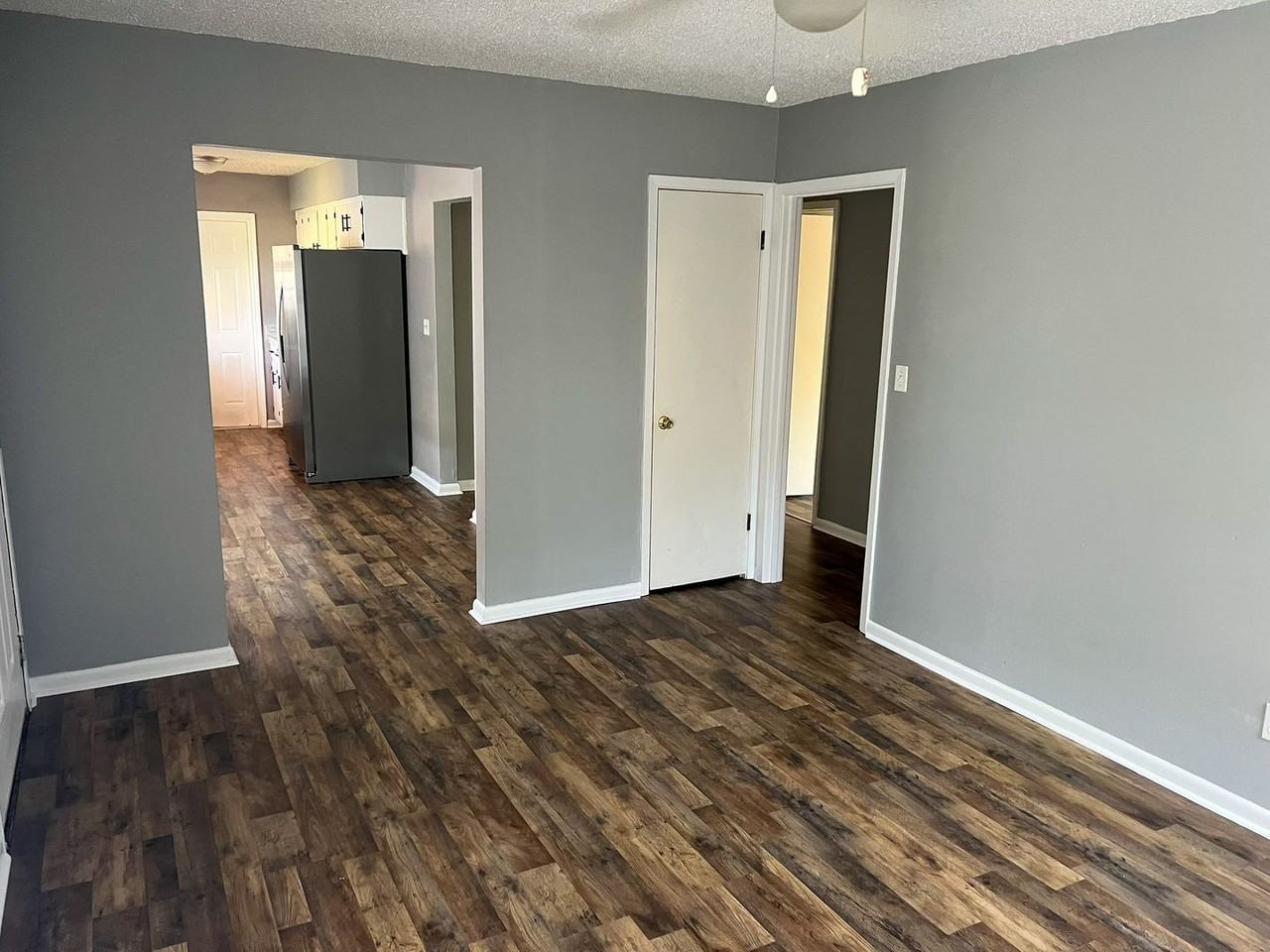 6255 Memphis Ave - Photo 3 of 20