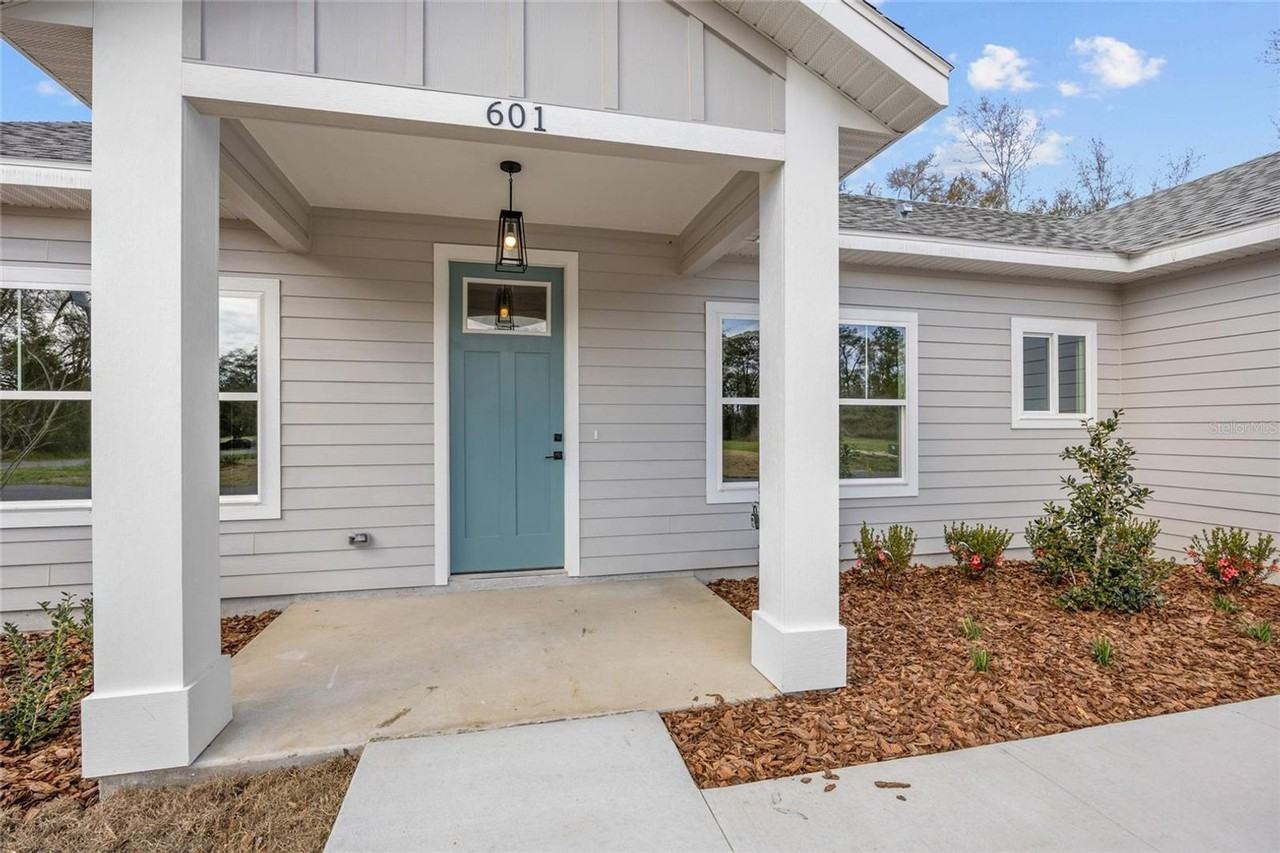601 Fisher Dr - Photo 2 of 29