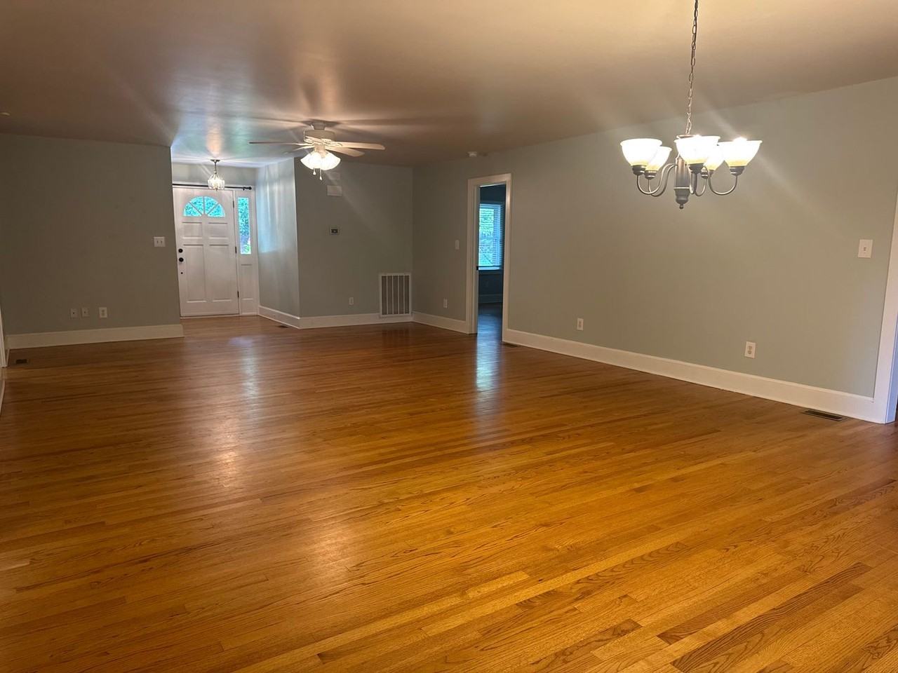 8024 Bradford Ln - Photo 3 of 17